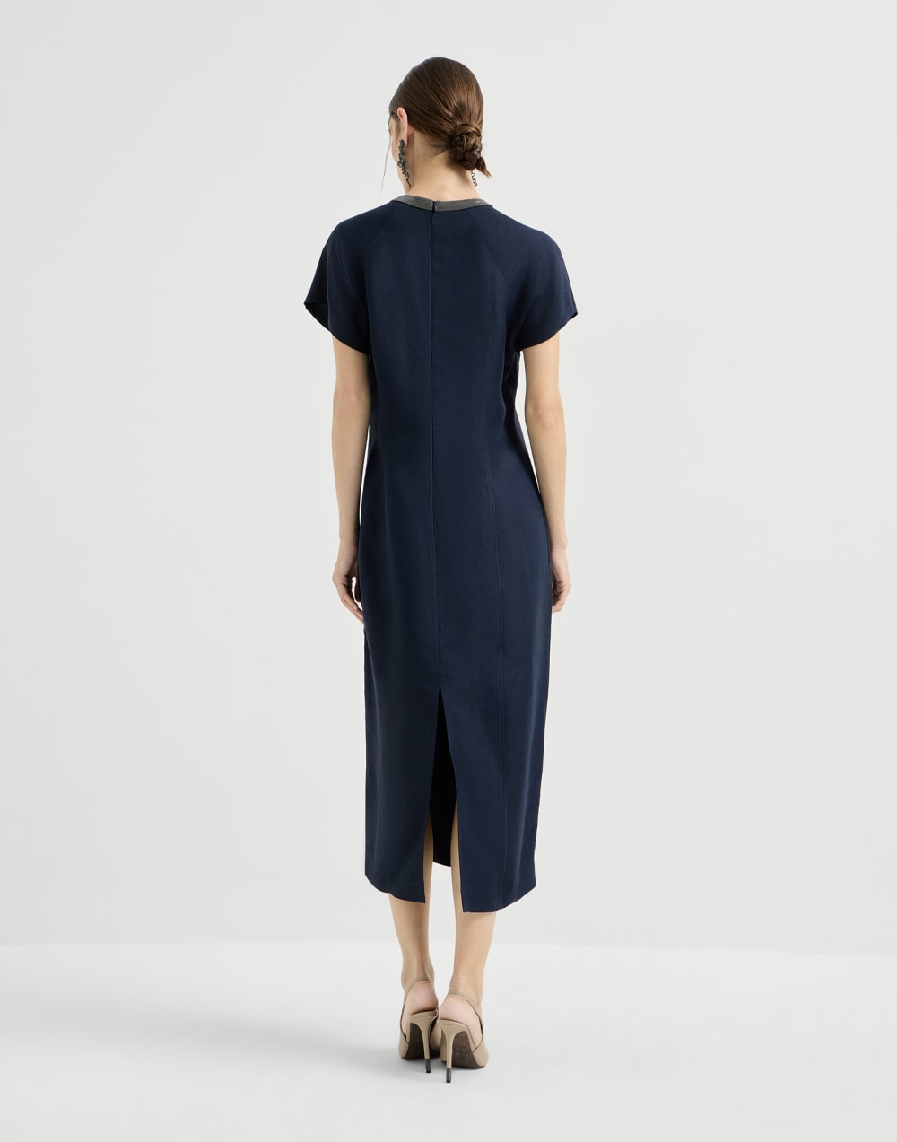 Beautiful collared dress in smooth viscose and linen-blend twill - Blue