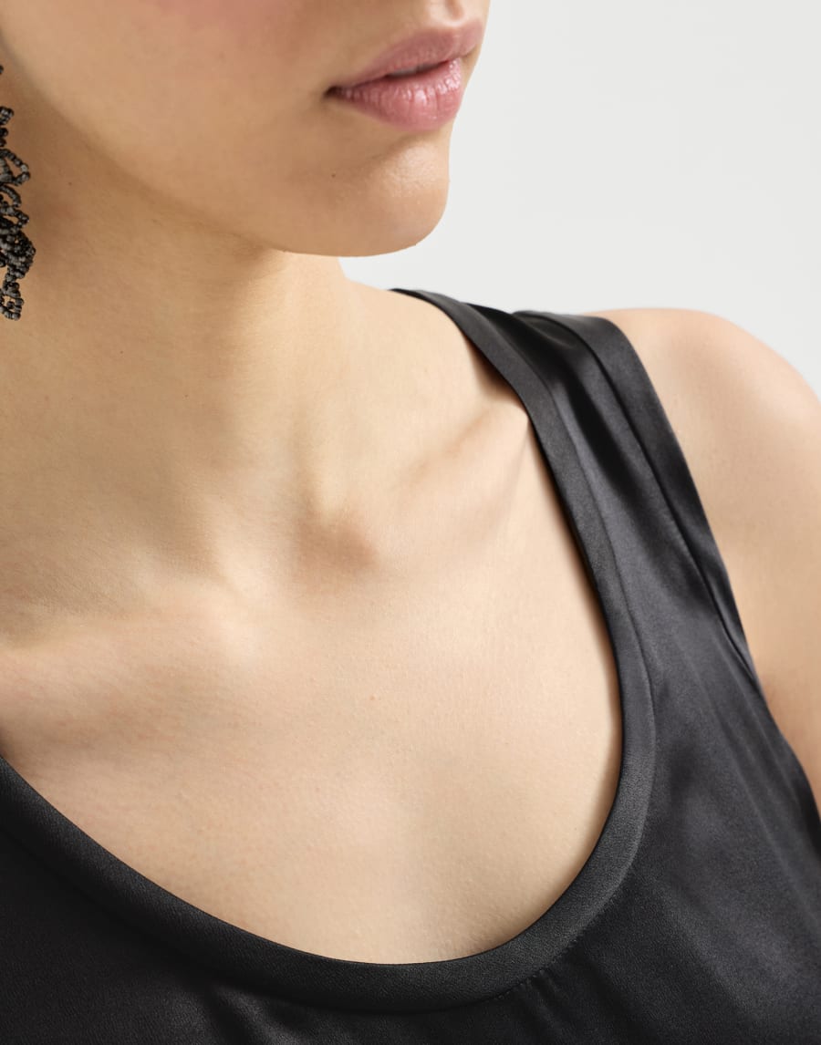 Sleeveless Stretch Silk Satin Top - Black