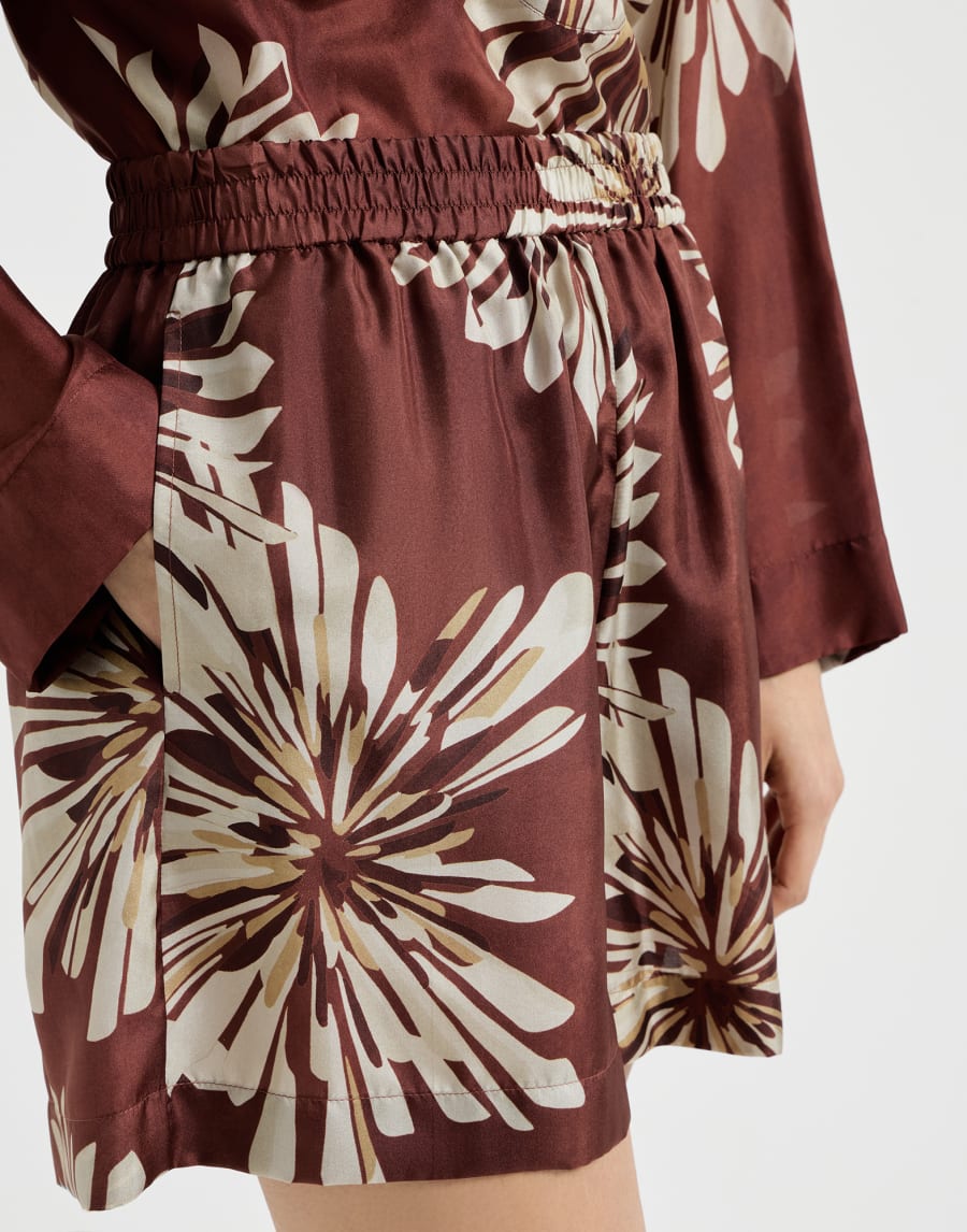 Silk Cocoon Blossom Print Shorts - Bordeaux - Womens - Brunello Cucinelli