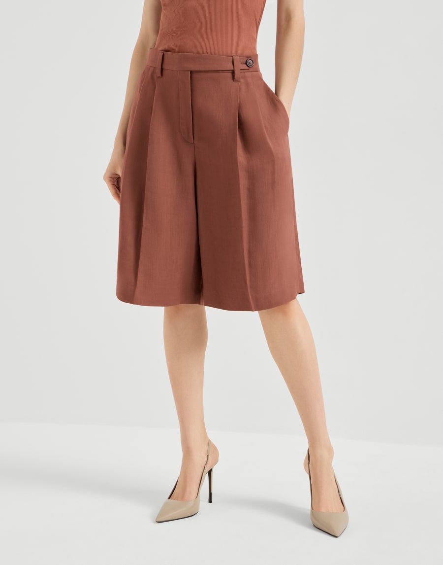 Tailored beaded beaded bermuda shorts in smooth viscose and linen-blend twill - Brick - Womens - Brunello Cucinelli